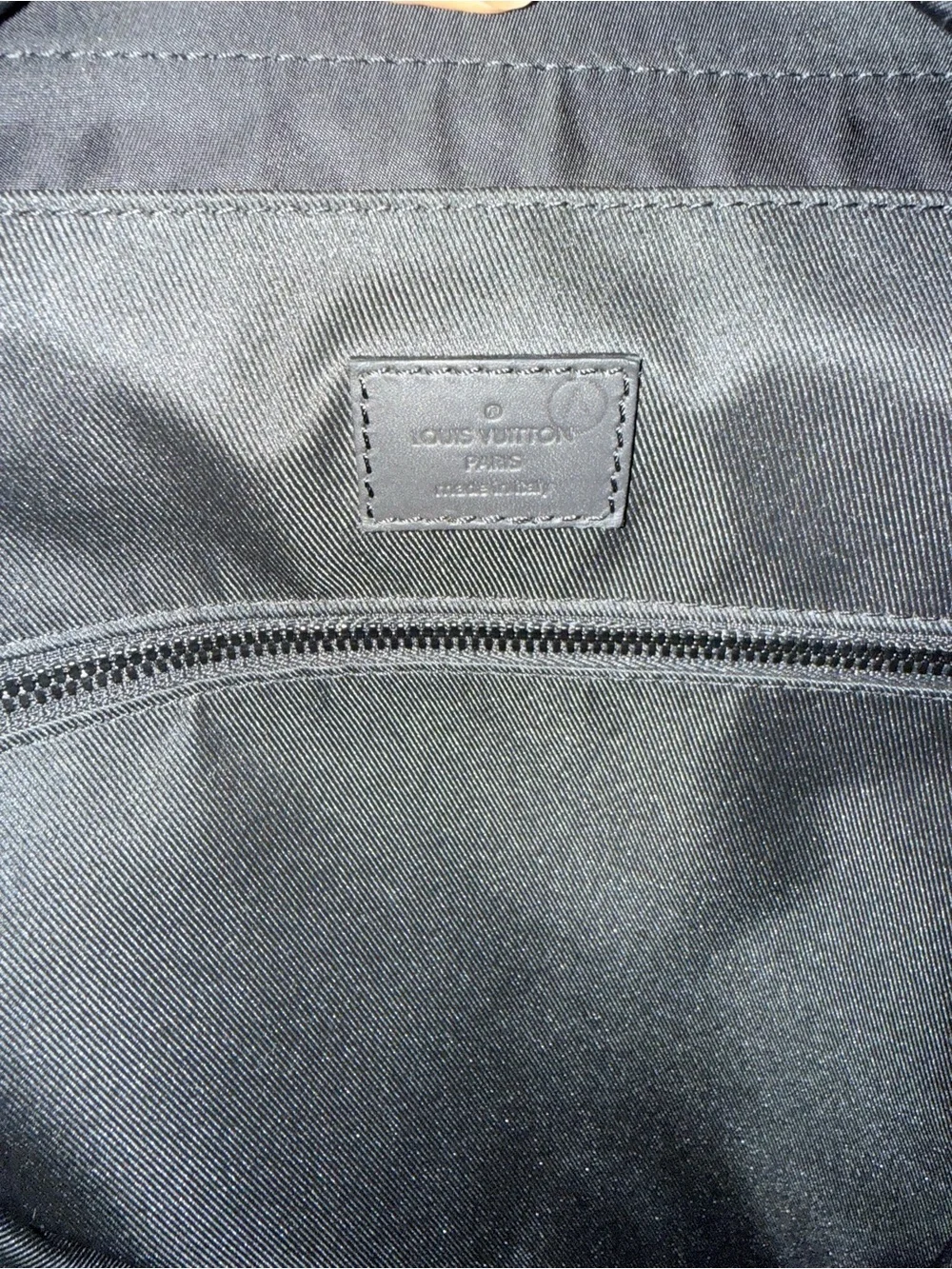 New Louis Vuitton Calfskin Monogramw Shadow Discovery Backpack in Black